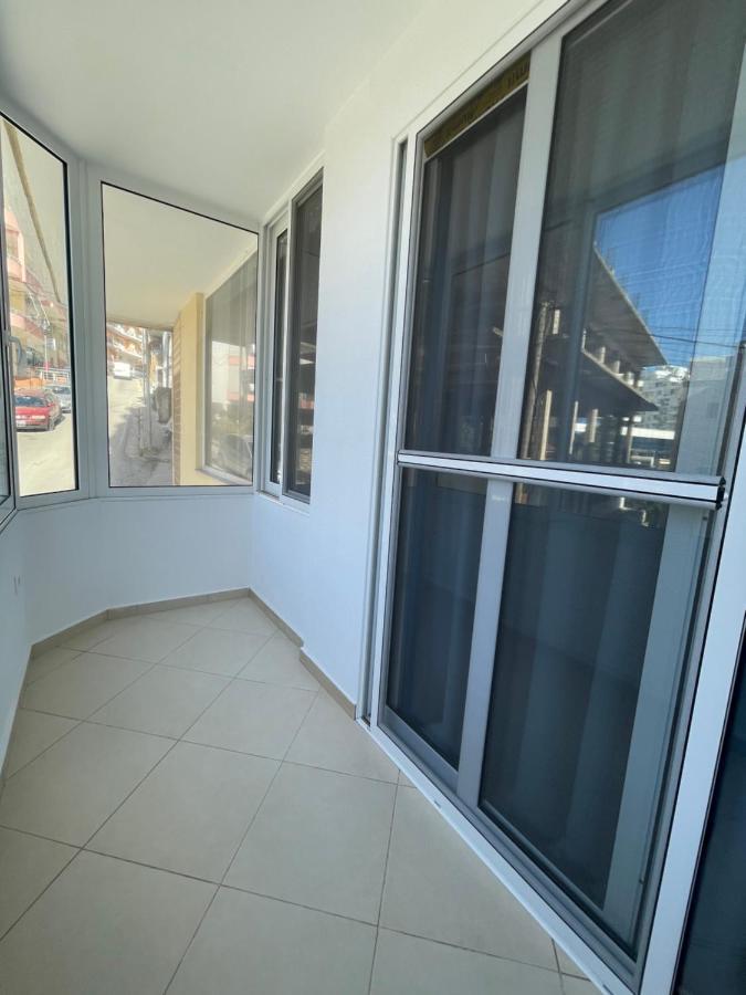Modern Beachfront Apartments Sarande Exterior photo